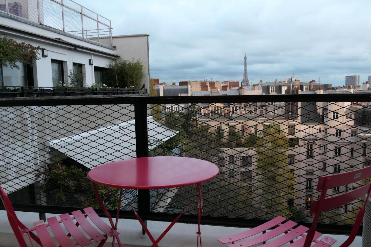 Eiffel Tower Studio Lacoste Paris Eksteriør billede